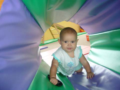 A better pic of me inside the tunnel